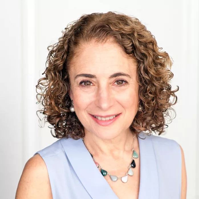 DrElisabethRosenthal-square@2x