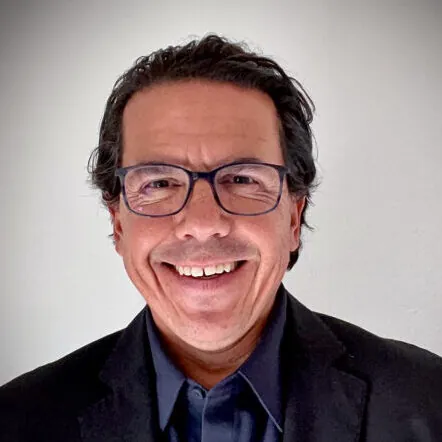 Johnny Martinez Bio Photo